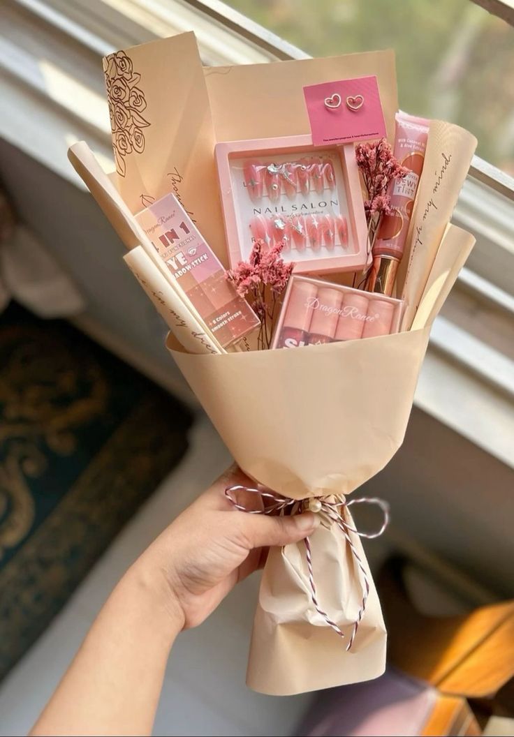 Women's accessories
